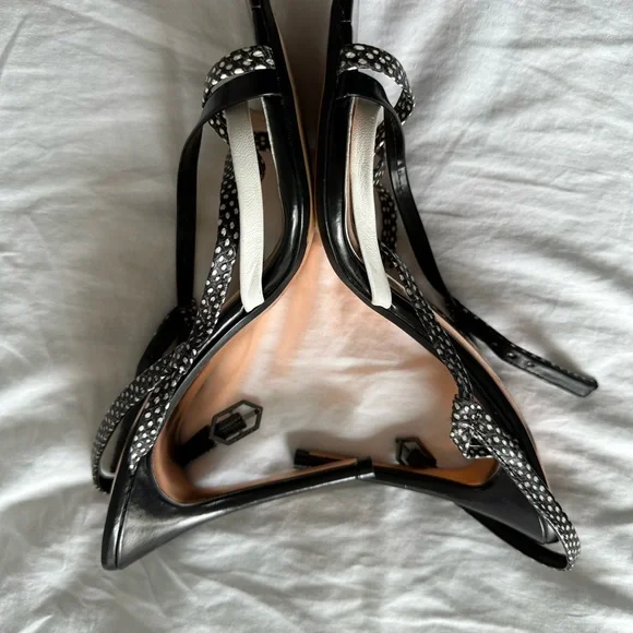 Ted Baker Polka Dot Black White Slingback Heels - Picture 2 of 6